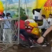 Responsáveis por parque são presos depois de morte de cantora em brinquedo  - Reprodução/Redes Sociais