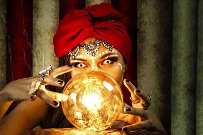 A cristalomancia é uma prática ligada à crença de que bolas de cristal podem revelar acontecimentos futuros. Esse método de adivinhação possui origens antigas e aparece em diversas culturas ao longo da história. -  (crédito:  Flickr Prysma Ph)