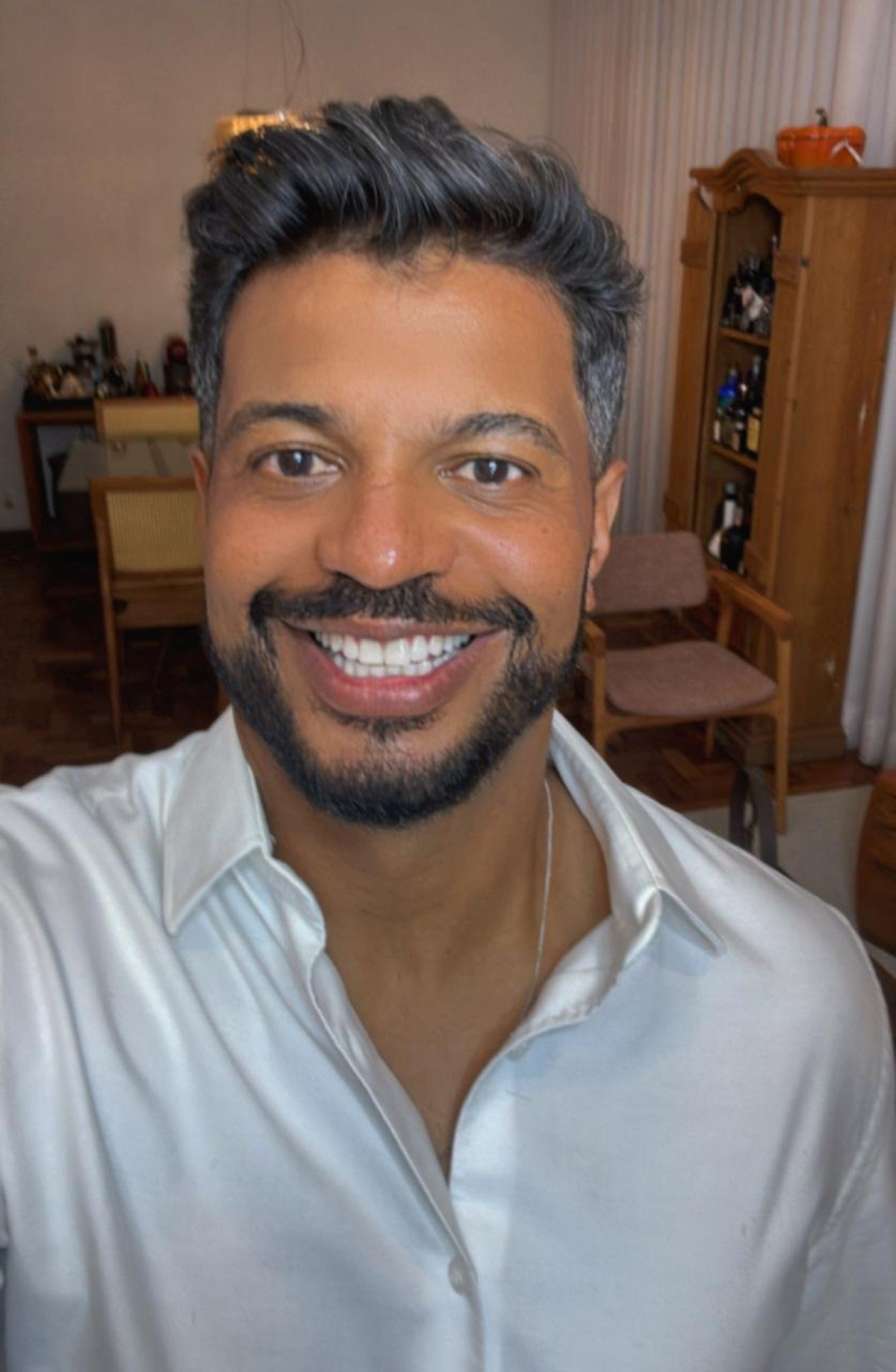 'O que sobrevive &eacute; aquilo que consegue se reinventar ou criar uma identidade. Quando algo &eacute; levado apenas pelo modismo, &eacute; fugaz', comenta Eduardo Batista, professor do Senac Minas