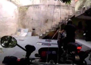 Perseguição policial termina em mordida em Governador Valadares (MG)
 -  (crédito: Divulgação/PMMG)