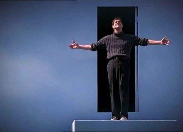 Jim Carrey em 'O show de Truman', filme lan&ccedil;ado em 1998 sobre a total falta de privacidade no mundo contempor&acirc;neo -  (crédito: Reprodu&ccedil;&atilde;o)