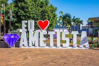 A mais de 400 quilômetros de Porto Alegre, no interior do Rio Grande do Sul, existe uma cidade conhecida por um motivo curioso: ela é considerada a capital mundial da pedra ametista.
 -  (crédito: Flickr Alexandre Kelvis Klanovichs)