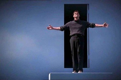 Jim Carrey em 'O show de Truman', filme lan&ccedil;ado em 1998 sobre a total falta de privacidade no mundo contempor&acirc;neo -  (crédito: Reprodu&ccedil;&atilde;o)