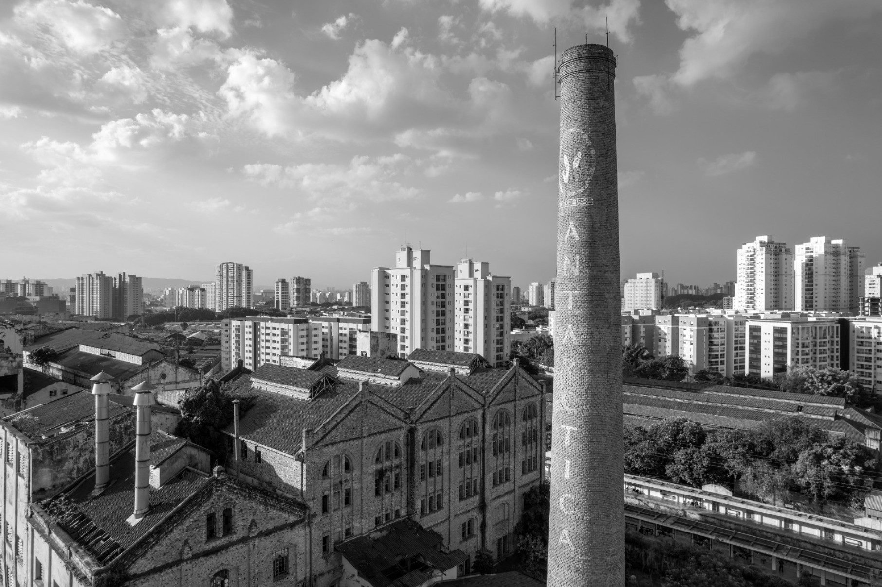 Galeria O Jardim apresenta “Fotógrafos da Mooca” - DINO