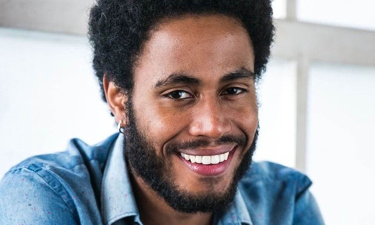 Ator &Iacute;caro Silva vai viver Robinho na s&eacute;rie 'Trememb&eacute;'