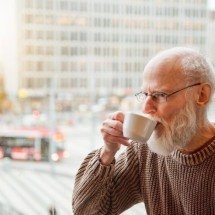 Café reduz em 18% o risco de demência, aponta estudo - FreePik