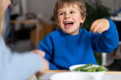 Investir em nutrição especializada e terapia alimentar é favorecer a autonomia da criança -  (crédito: Freepik)