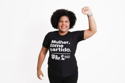 Natural de Minas Gerais, pré-candidata à presidência Samara Martins (UP) defende uso obrigatório do SUS por políticos e familiares -  (crédito: Unidade Popular/Reprodução)