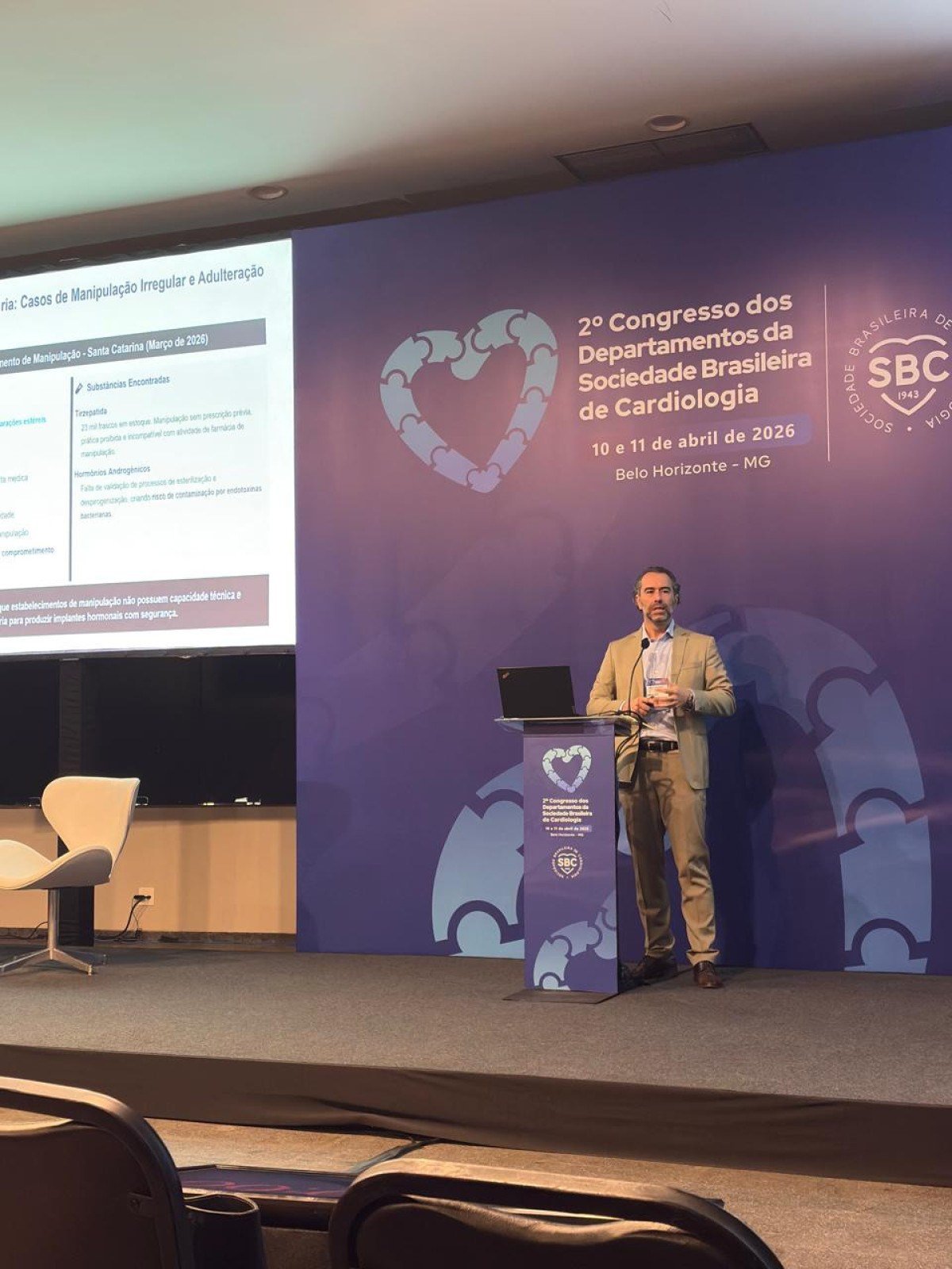 Sociedade de cardiologia; implante hormonal