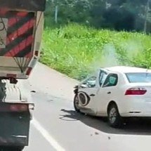 Acidente com carro da TV Band na BR-381 deixa um morto e um ferido - Reprodução/Redes Sociais 