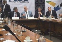 Mexida no tabuleiro: os planos de Aécio para Ciro Gomes disputar o Planalto pelo PSDB