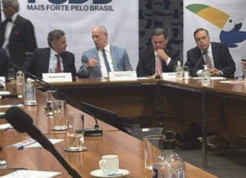 Mexida no tabuleiro: os planos de Aécio para Ciro Gomes disputar o Planalto pelo PSDB -  (crédito: Platobr Politica)