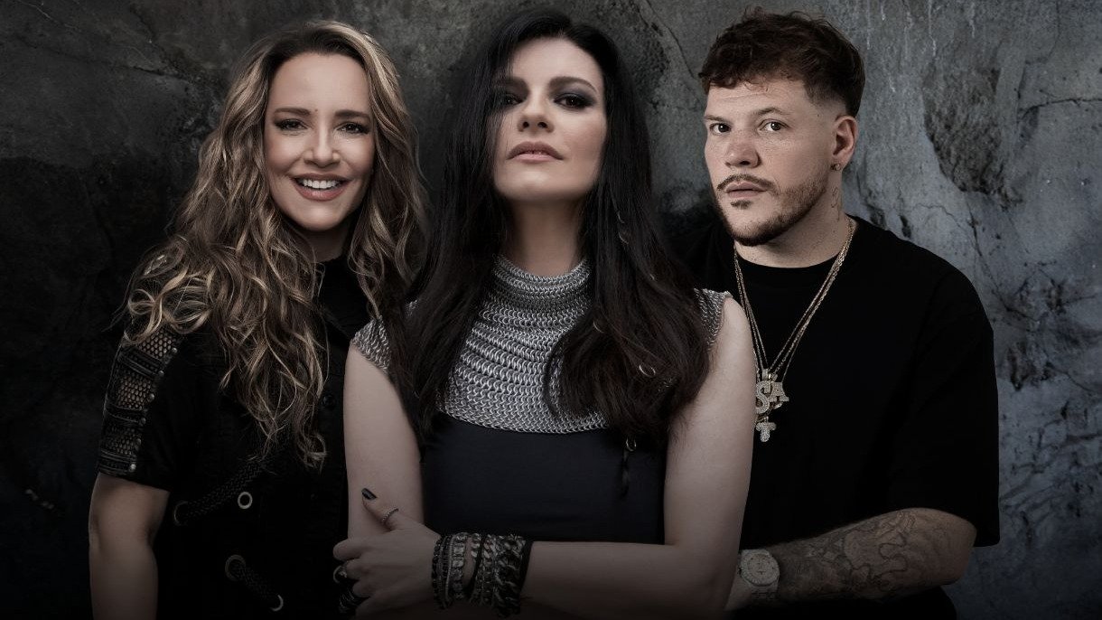 Laura Pausini, Ana Carolina e Ferrugem juntos no videoclipe de &ldquo;Quem de N&oacute;s Dois&rdquo;, faixa do &aacute;lbum &ldquo;Io Canto 2&rdquo;. -  (crédito: Nicolas Loretucci)