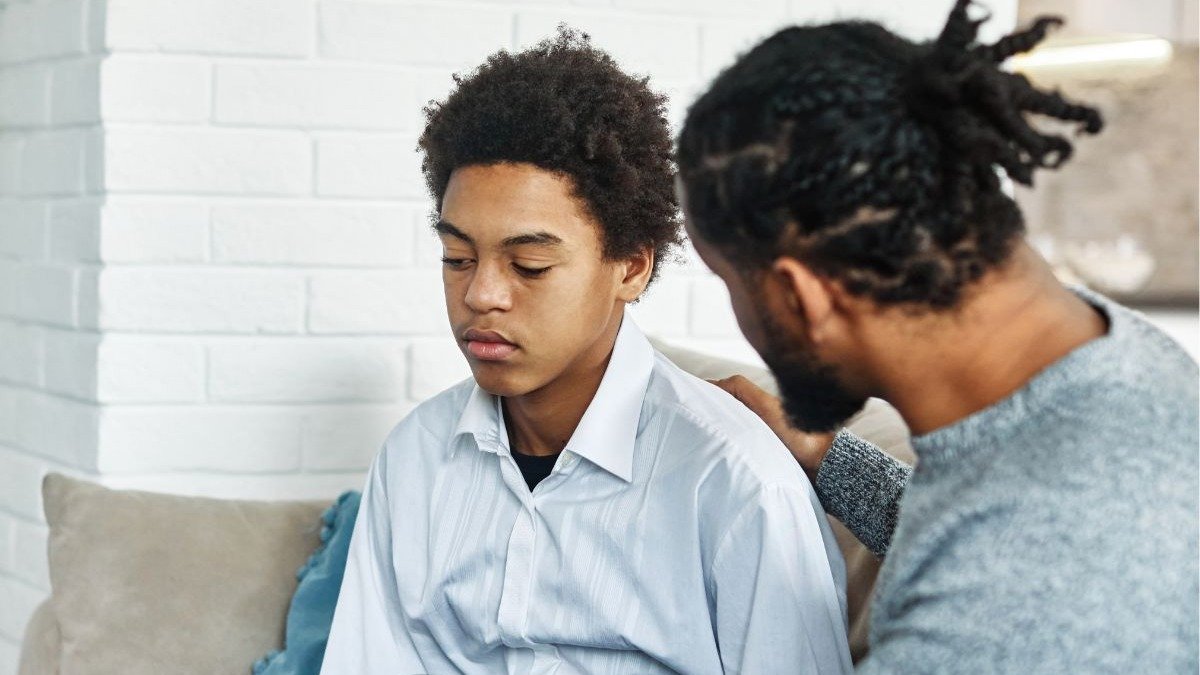 Di&aacute;logo e confian&ccedil;a s&atilde;o pilares para que crian&ccedil;as e adolescentes se sintam seguros para relatar situa&ccedil;&otilde;es de ass&eacute;dio. -  (crédito: Milan Radulovic's Images)