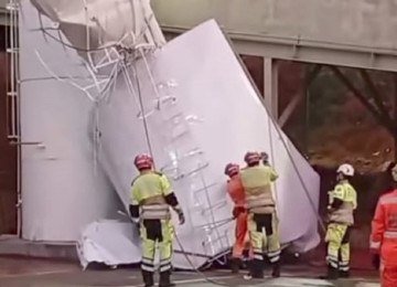V&iacute;tima estava no estacionamento do supermercado quando foi atingida por estrutura da caixa d'&aacute;gua -  (crédito: Instagram/Reprodu&ccedil;&atilde;o)