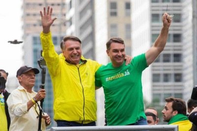 Se eleito, Flávio Bolsonaro não quer militares no governo -  (crédito: Foto: Reprodução/Redes Sociais)