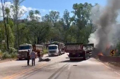 Motociclista morre em batida com carreta na BR-040, na manhã desta quinta-feira (16/4) -  (crédito: Redes sociais/Reprodução)
