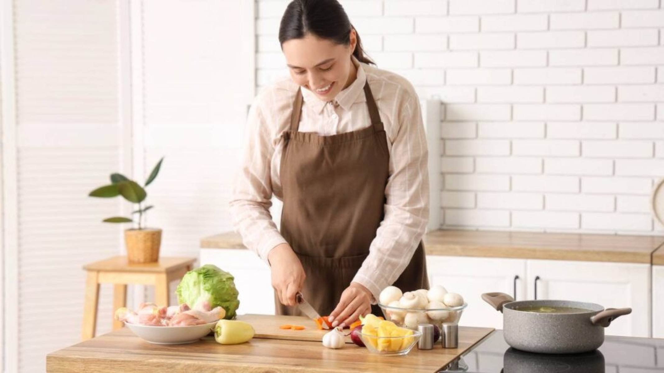 Falar sozinho ajuda a pensar melhor? Entenda o que dizem estudos sobre cognição, memória e autorregulação - Portal Giro 10