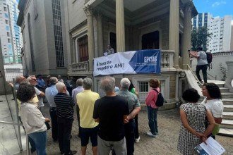 Profissionais de imprensa lutam pelo resgate da AMI