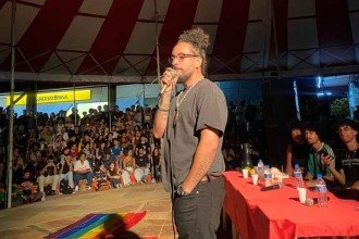 FBC lança single e anuncia 'pedrada' para 1º/5, com extrema direita na mira