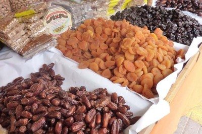 As frutas secas conquistaram espaço como lanches práticos e nutritivos, ideais para o dia a dia corrido. Além disso, marcam presença em receitas mais elaboradas, levando sabor concentrado e um toque especial a diferentes preparações.
 -  (crédito:  Imagem de Keith Venn por Pixabay)