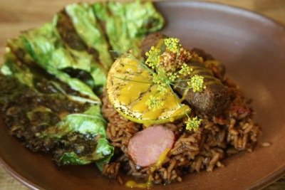 Arroz de pato é uma das opções de principais que podem ser escolhidas no almoço harmonizado na Cozinha Santo Antônio -  (crédito: Marcos Vieira /EM/DA. Press)