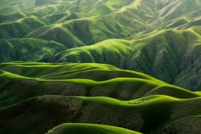 A Terra abriga paisagens e fenômenos surpreendentes. Algumas formações naturais intrigam cientistas e encantam viajantes, sendo vistas como verdadeiras maravilhas.
 -  (crédito: Qingbao Meng Unsplash)