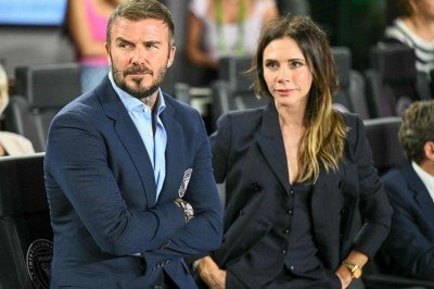 David e Victoria Beckham são acusados pelo filho Brooklyn de colocar a 'grife' da família acima de tudo -  (crédito: CHANDAN KHANNA / AFP)