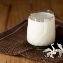 Bebida doce e cremosa feita com arroz é popular em festivais no Japão; conheça o amazake - Freepik/jcomp
