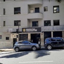 Preso por agredir a mãe e ameaçar ‘quebrá-la’ tira a vida em delegacia - Reprodução