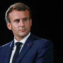 Macron diz que 'seria chique' se EUA falassem francês após piada do rei Charles 3º - Flickr Faces Of The World