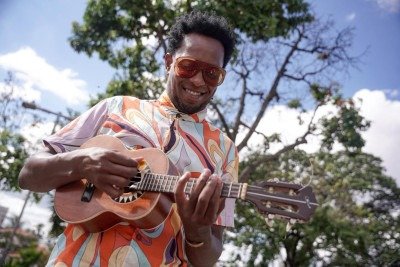 Bruno Cupertino lança seu segundo álbum, 'O samba vai continuar', com show gratuito nesta segunda-feira (20/4), embaixo do viaduto Santa Tereza -  (crédito: Luiz Rocha)