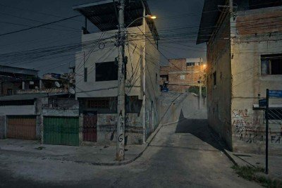 Aglomerado Rio vermelho onde policiais conseguiram se antecipar aos alertas dos sentinelas do tr&aacute;fico -  (crédito: Reprodu&ccedil;&atilde;o/Google StreetView)