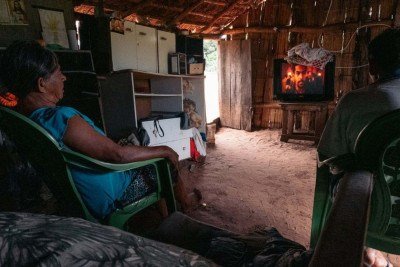 Povos originários de Minas Gerais receberão TV digital com tradução de materiais informativos em línguas nativas até junho -  (crédito: EAF/Divulgação)