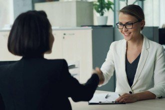 Como pedir um aumento de salário? 7 dicas para negociar