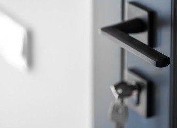 Após trocar fechaduras e descartar R$ 54 mil em equipamentos e vinhos de um bistrô, proprietária em BH recebe sentença do TJMG -  (crédito: Freepik)