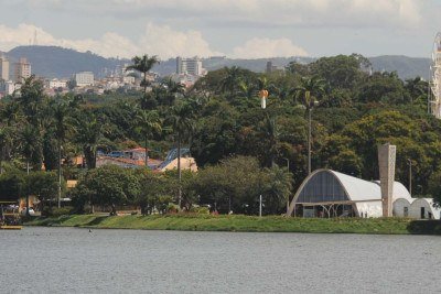 Vista da Lagoa da Pampulha, que integra uma das regiÃµes de Belo Horizonte com imÃ³veis valorizados -  (crédito: Alexandre Guzanshe/EM/D.A Press)