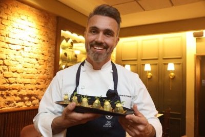 Leo Paixão agora só trabalha com à la carte no Glouton e comemora vendas triplicadas -  (crédito: Marcos Vieira/EM/D.A Press)