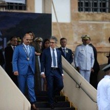 Zema e Mateus no teatro do bem contra o mal - Alexandre Guzanshe/EM/D.A