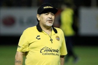 Filha de Maradona acusa equipe médica do pai de ‘absoluta e terrível manipulação’