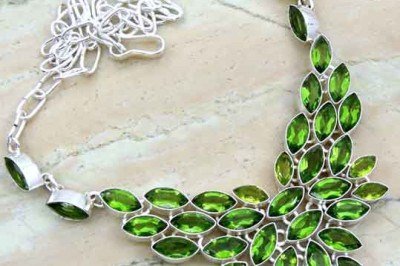 Pedras preciosas sempre despertaram fascínio. Formadas ao longo de milhões de anos, essas gemas combinam beleza, raridade e resistência, sendo valorizadas tanto na joalheria quanto na cultura de diferentes civilizações.
 -  (crédito: Flickr/Commil Joias)