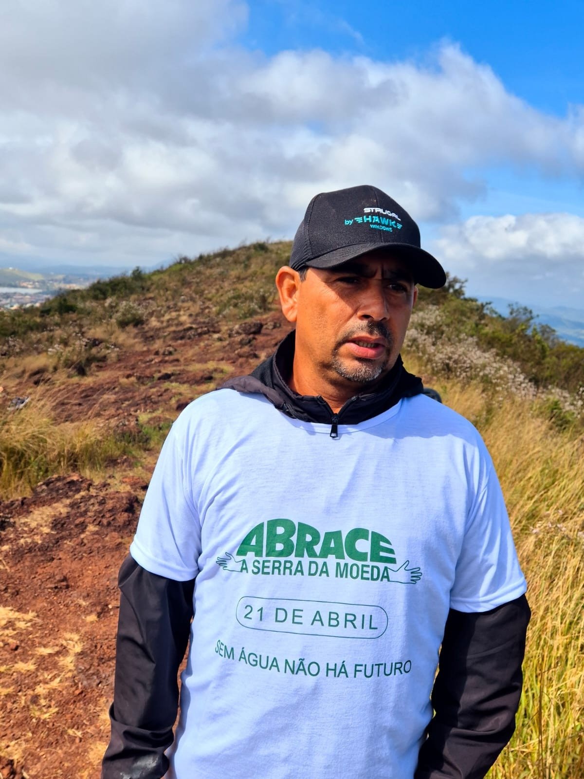 Cl&aacute;udio Ant&ocirc;nio Bragan&ccedil;a &eacute; morador do distrito de Campinho e reclama dos problemas h&iacute;dricos que a comunidade enfrenta
