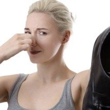 Por que existe o CC e o chulé? A ciência divertida (e real) do cheiro do corpo humano - Portal Giro 10