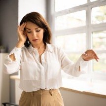 Tontura é coisa séria, alerta Dra. Andréa Pires de Mello -  Canva Teams