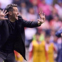 Ex-técnico do Cruzeiro não resiste a 9 jogos de seca e cai com vaga no mata-mata - No Ataque Internacional