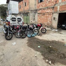 Cinco são presos e desmanches de motos furtadas são desarticulados em BH - PMMG/Reprodução