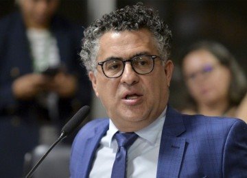 PT prega reedição de frente ampla para ‘derrotar extrema direita’ -  (crédito: Foto: Alessandro Dantas/PT no Senado)