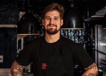 O carioca é sócio e chef do restaurante Koral, no Rio de Janeiro
 -  (crédito: Yasmin Alves/Divulgação)