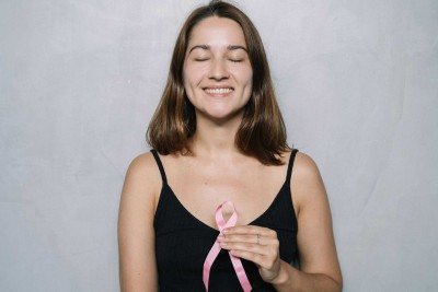 A conscientiza&ccedil;&atilde;o e o diagn&oacute;stico precoce s&atilde;o essenciais na luta contra o c&acirc;ncer de mama, aumentando as chances de cura e bem-estar. -  (crédito: Pexels/ Anna Tarazevich)