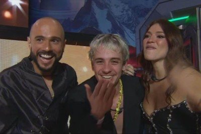 Juliano Floss se emocionou ao descobrir que namoro com Juliano Floss segue firme e forte -  (crédito: TV GLobo)